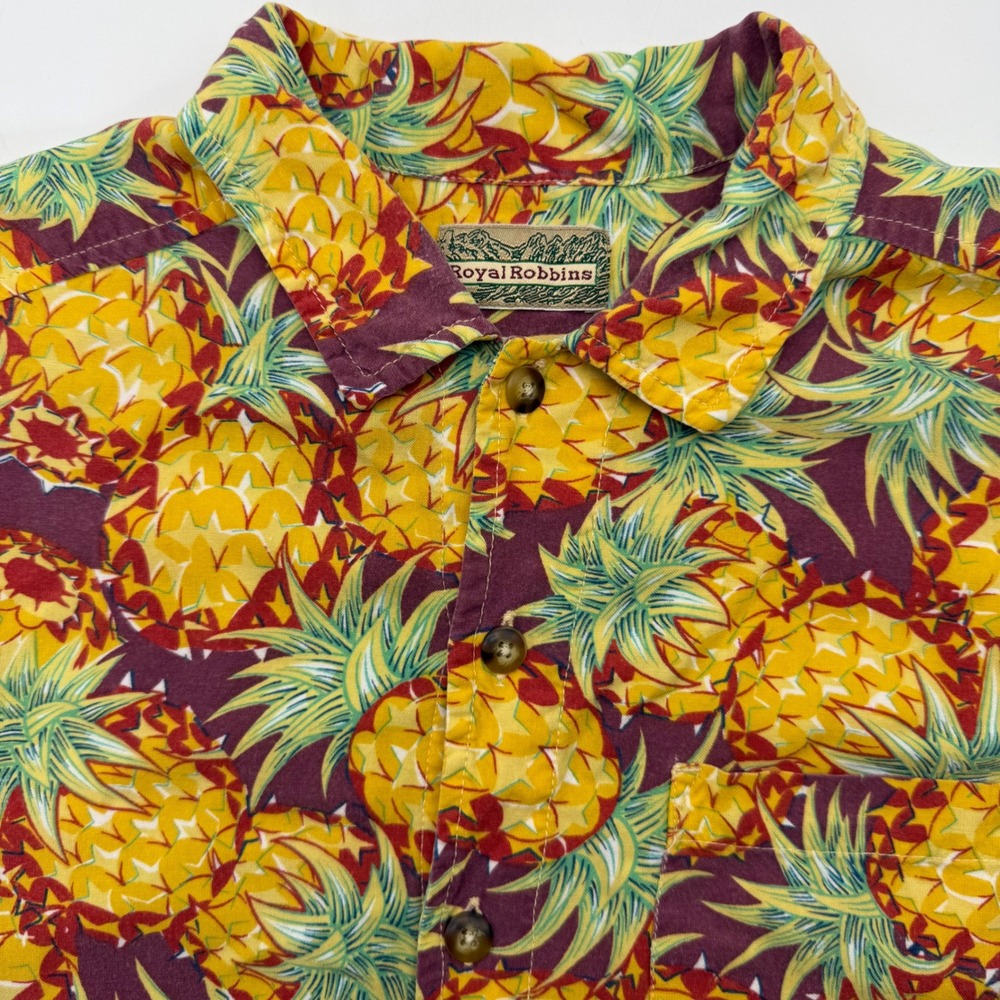 Royal Robbins Button Down Men L Yellow Pineapple Hawaiian Short Sleeve Rayon